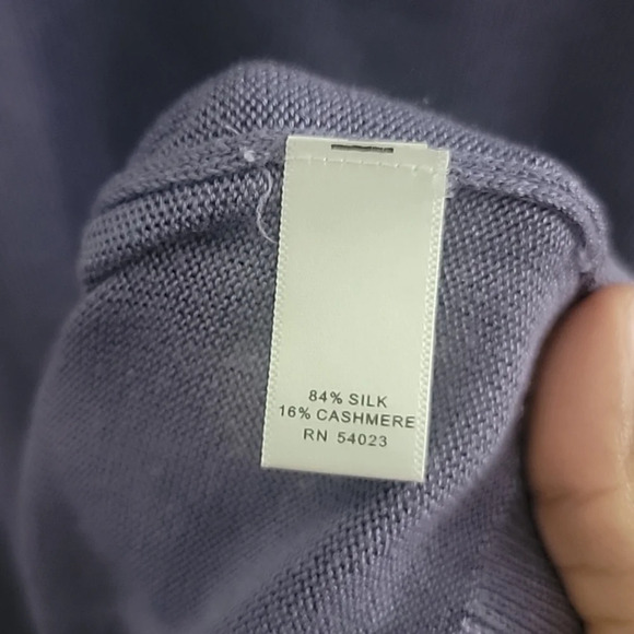 Banana Republic Men's Luxury Blend Silk Cashmere V-Neck Pullover Sweater Size S - Picture 4 of 4